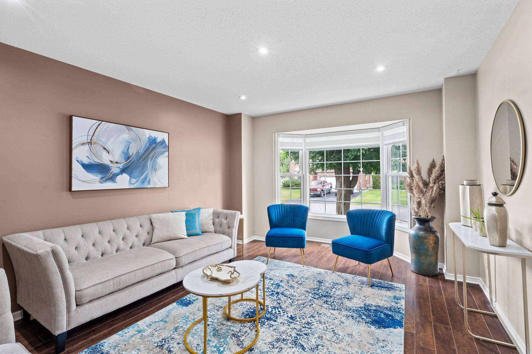Kanata, ON K2K 2G6,4 Collingwood CRES