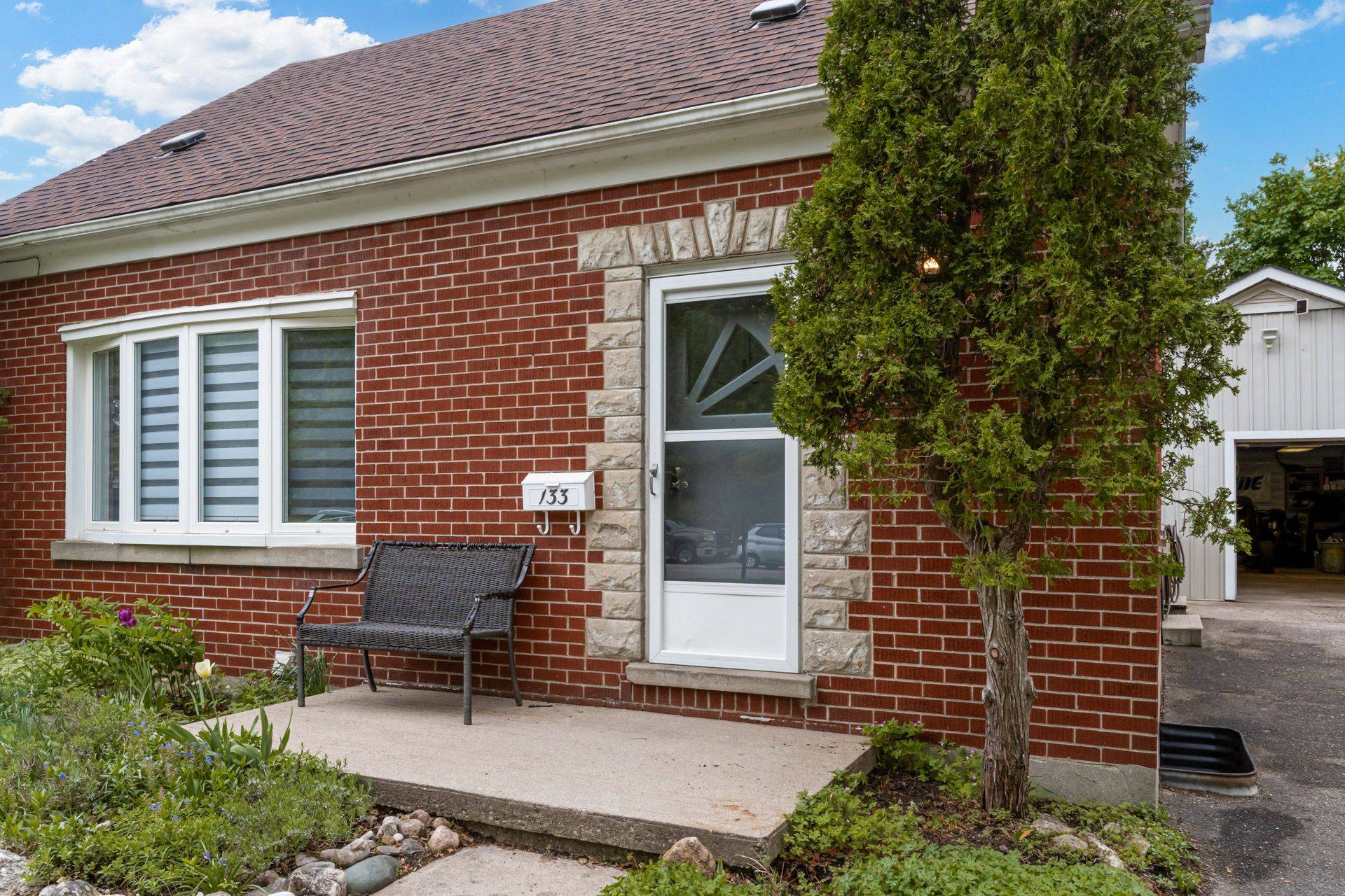 Kitchener, ON N2J 2E2,133 Margaret AVE S