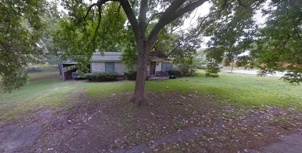 Wolfe City, TX 75496,415 E Franklin Street
