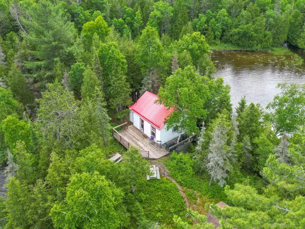 Temagami, ON P0H 2H0,44 Island N/A