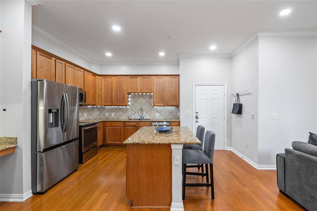 Plano, TX 75074,800 E 15th Street #202