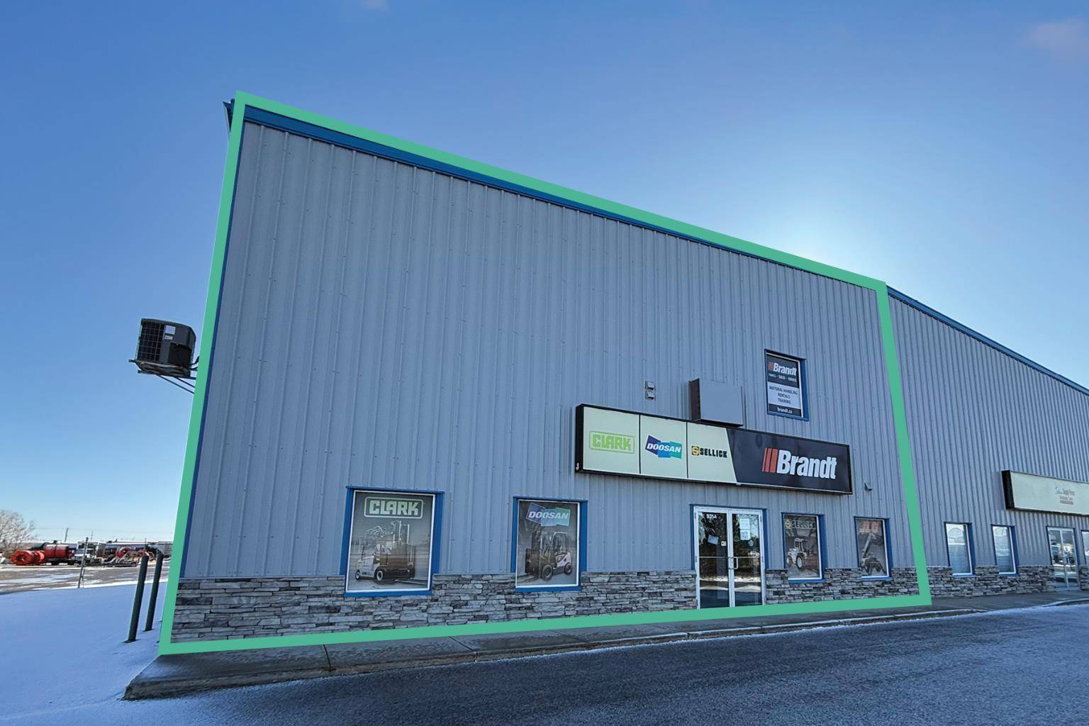 935 36 ST North #1, Lethbridge, AB T1H 6L5