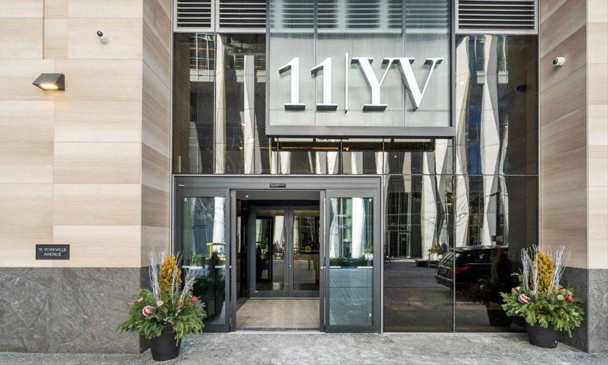 Toronto C02, ON M4W 1L2,11 Yorkville AVE #6007