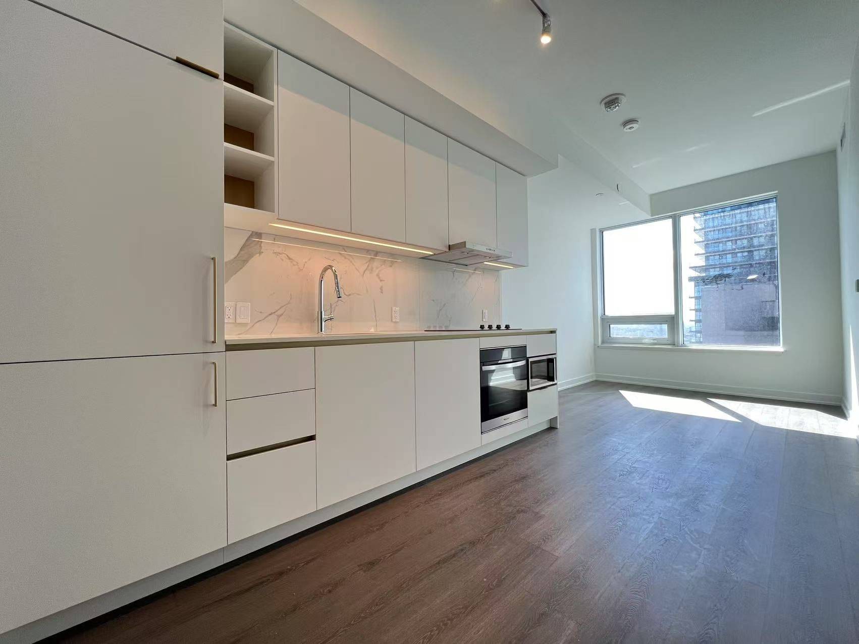 Toronto C01, ON M4Y 0J5,8 Wellesley ST W #3202