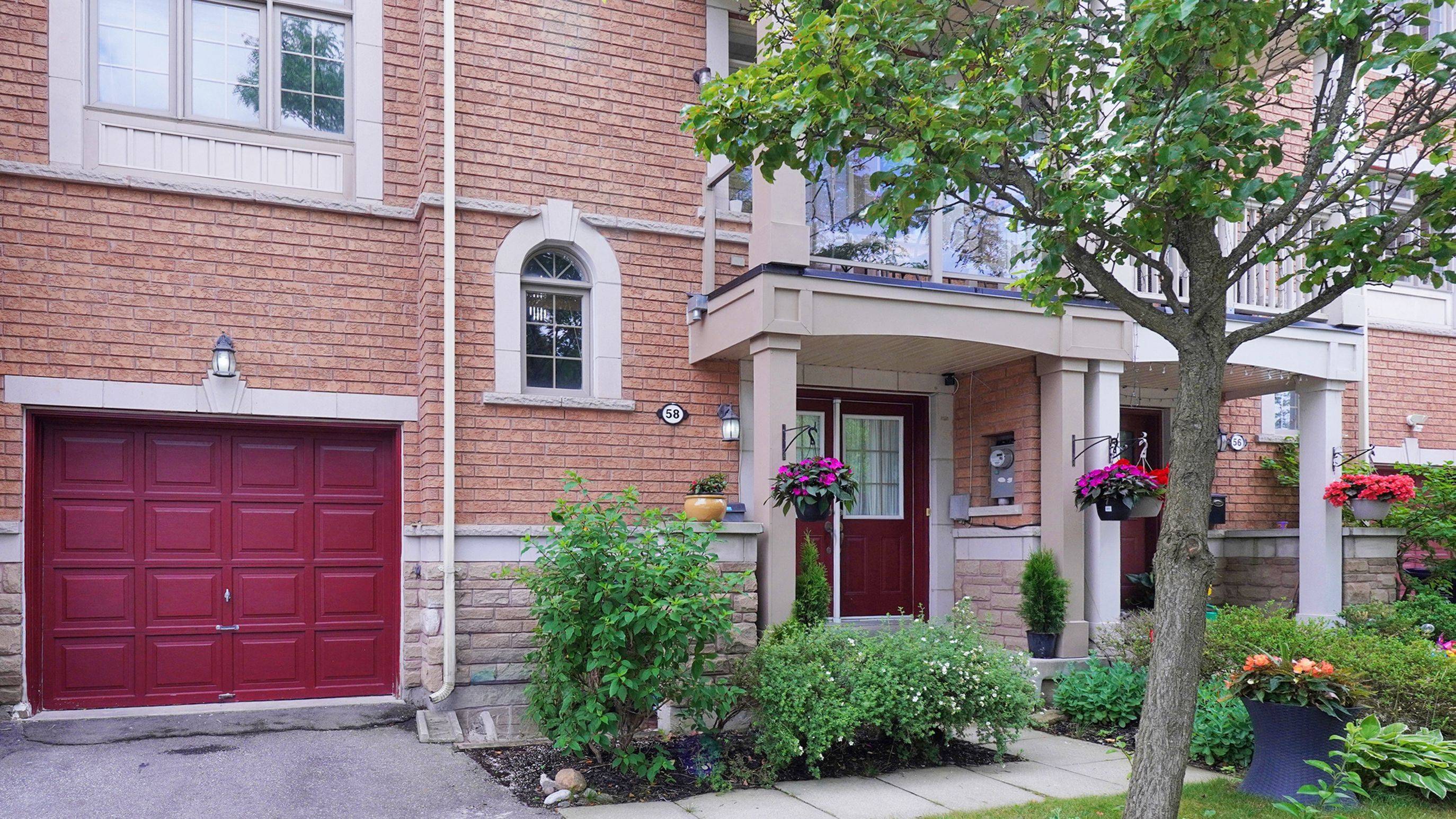 Toronto E10, ON M1C 0A1,58 Stagecoach CIR