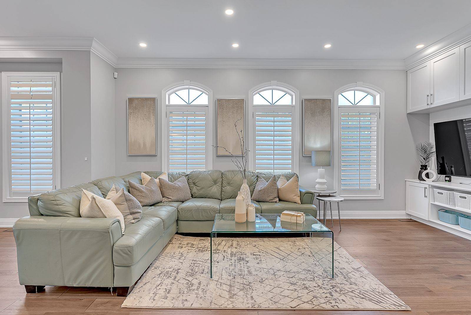 Vaughan, ON L6A 4K7,79 Big Hill CRES