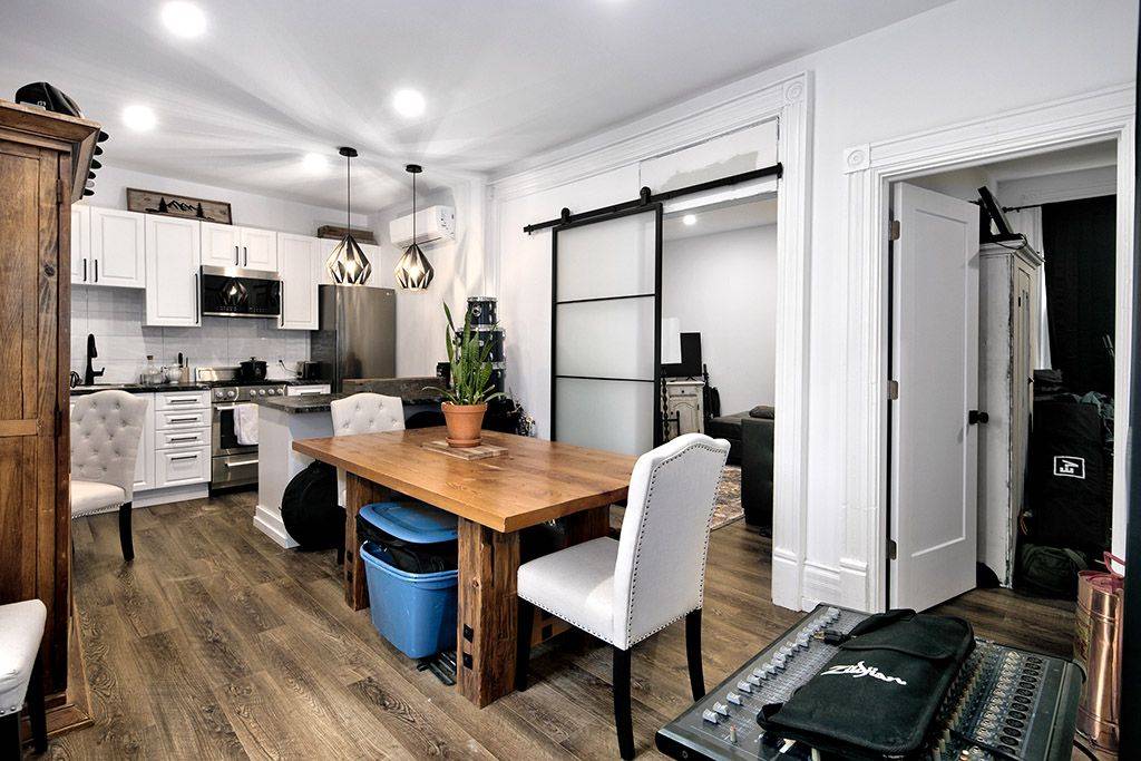 Collingwood, ON L9Y 3N9,32 ST PAUL ST
