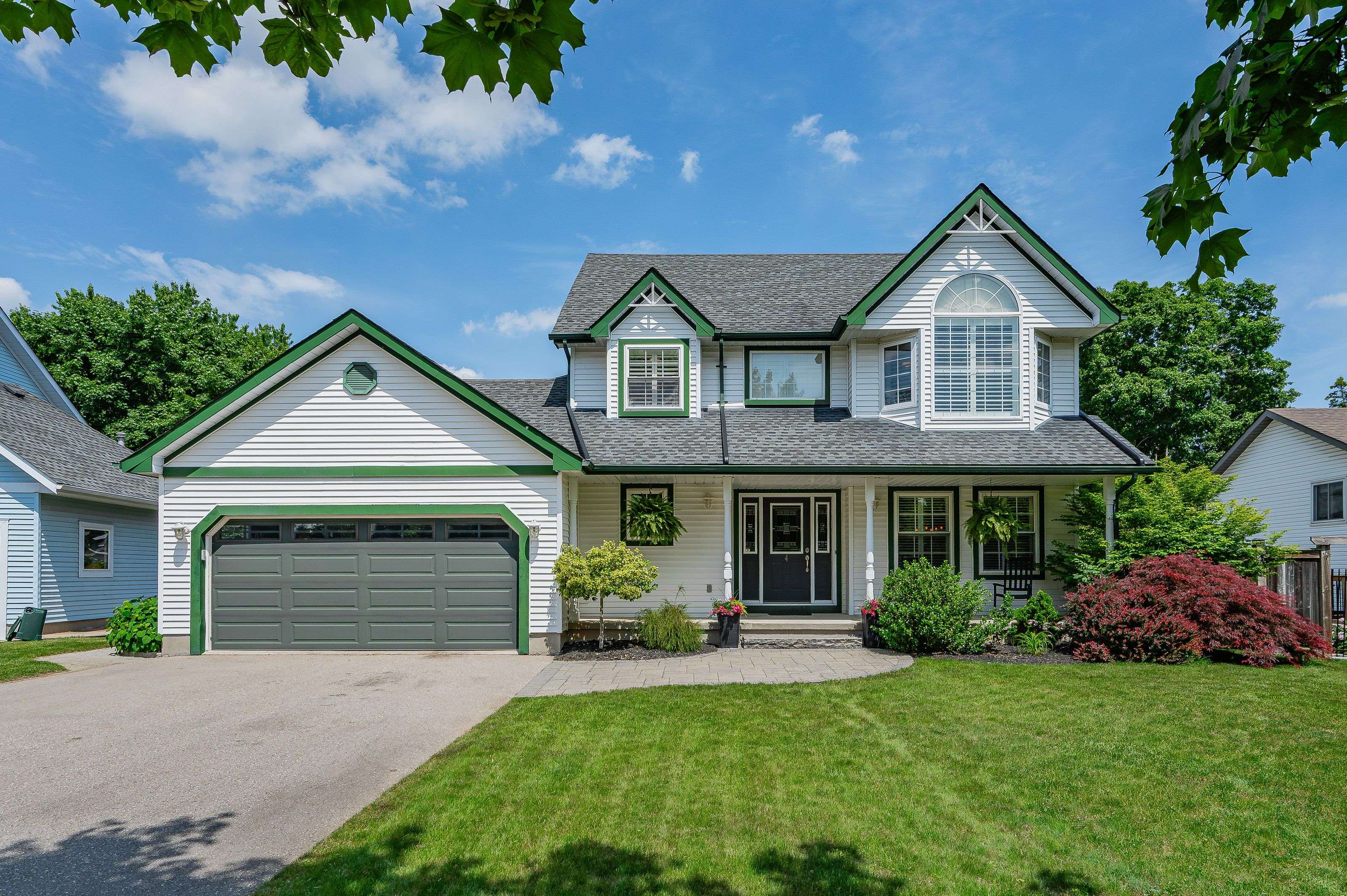 North Dumfries, ON N0B 1E0,4 Nith River CT