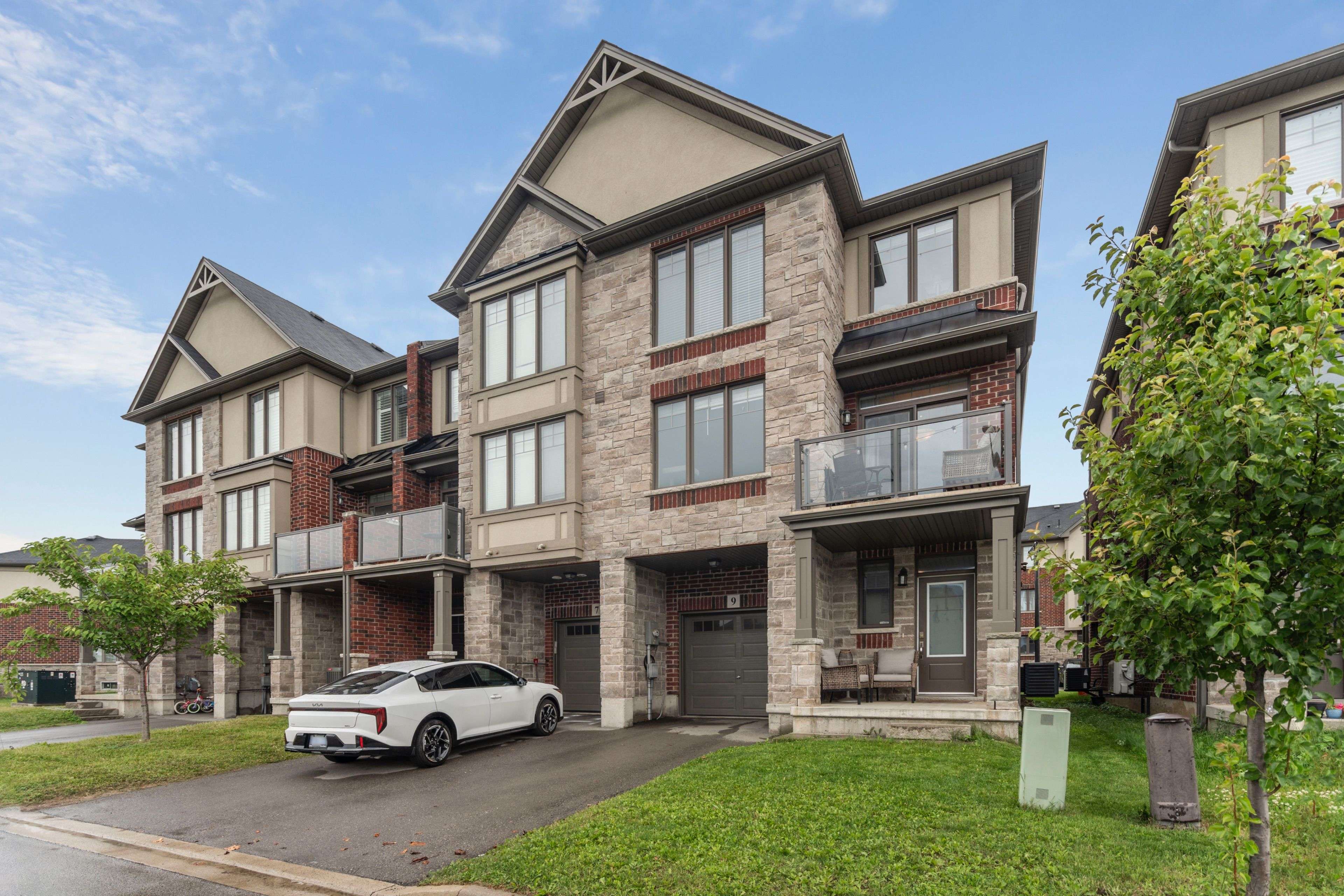 Hamilton, ON L9G 0G6,9 Dodman CRES