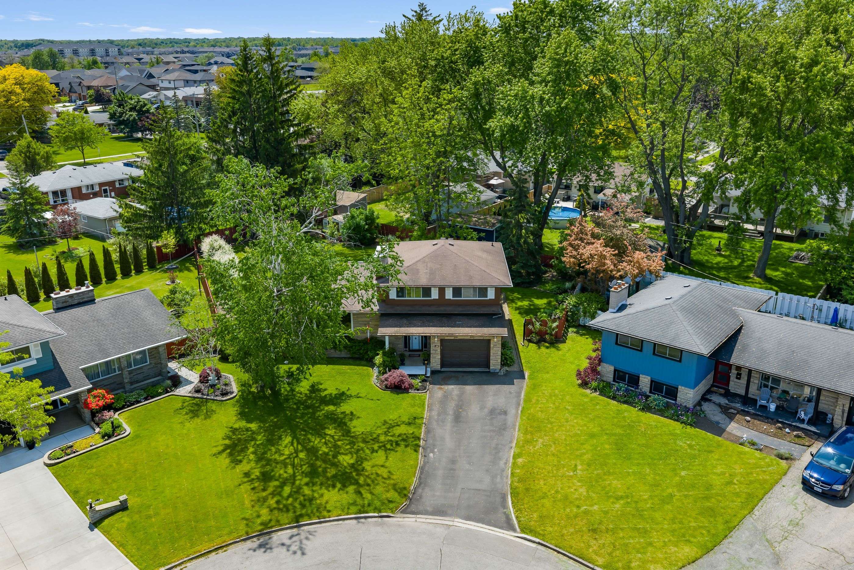Welland, ON L3C 4V1,19 Oak CT