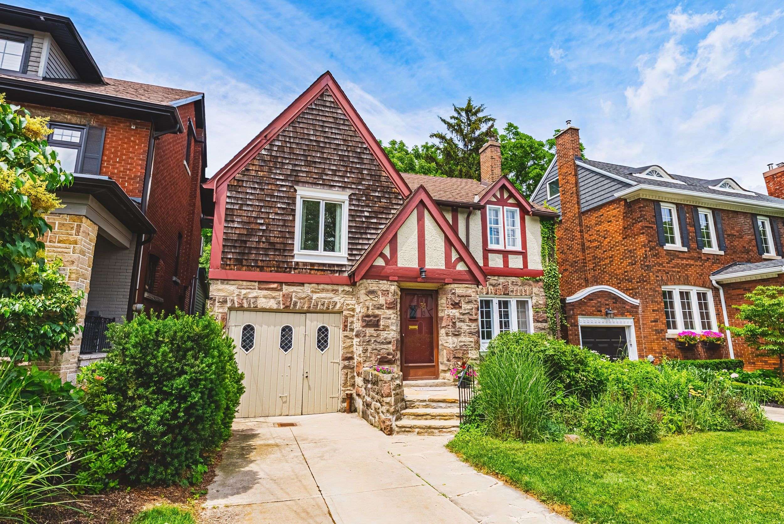 Hamilton, ON L8P 4N9,34 Chedoke AVE