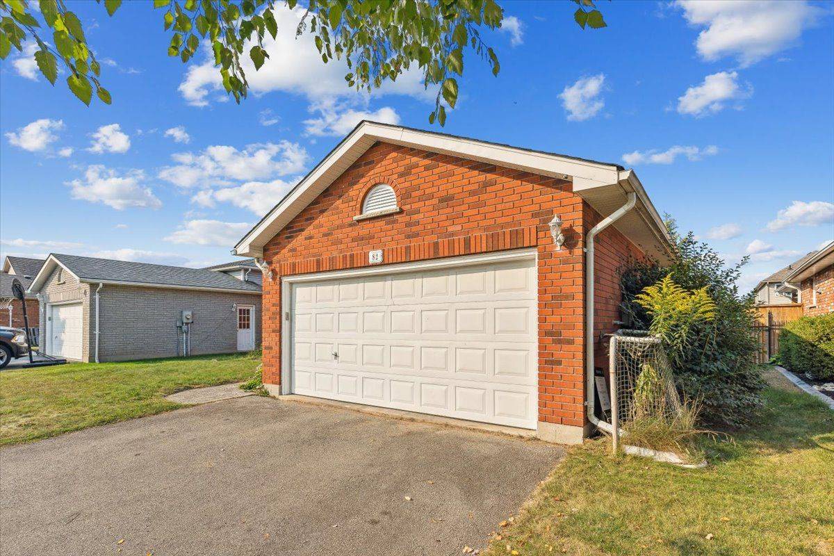 Brant, ON N3L 4B5,82 Whitlaw WAY