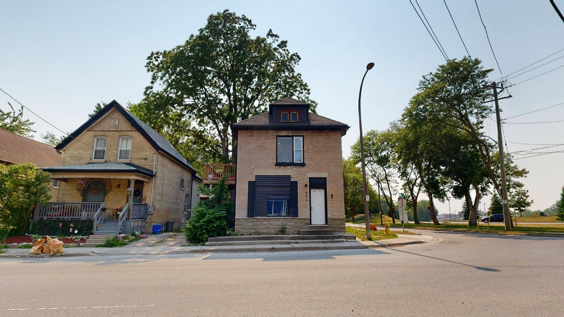 553 Quebec ST, London East, ON N5W 3Y9
