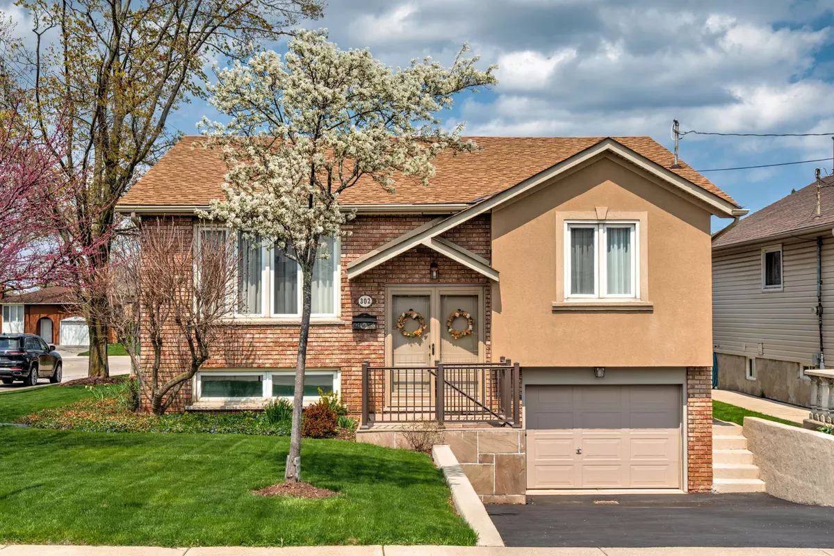 Hamilton, ON L8E 3W3,302 Highridge AVE