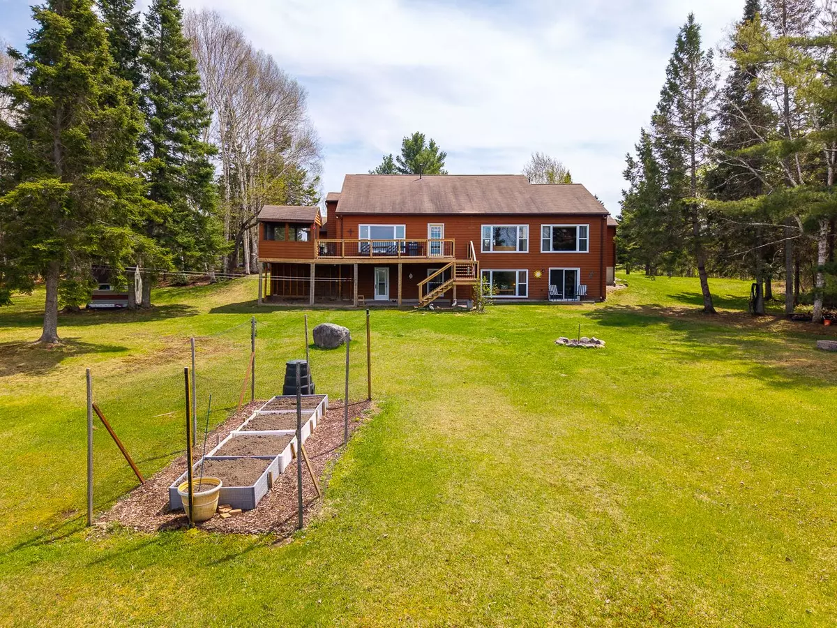 Magnetawan, ON P0A 1P0,258 Lakeside TRL