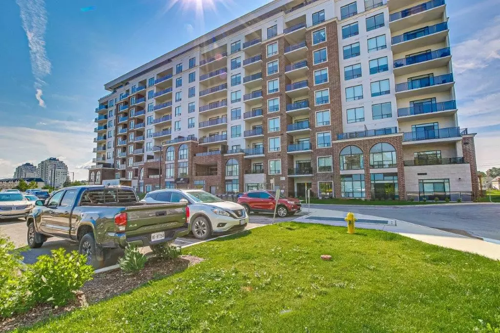 London North, ON N6G 0N8,480 Callaway RD #813