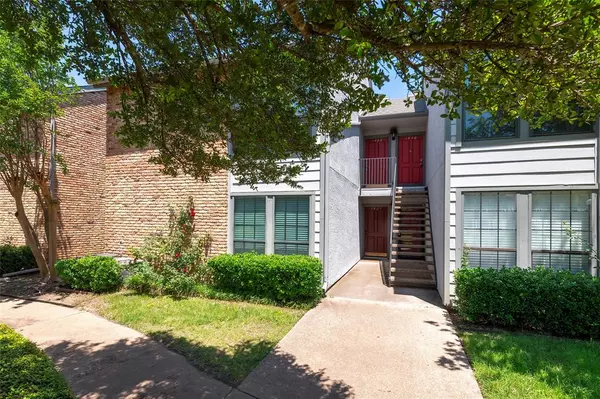 Dallas, TX 75248,15151 Berry Trail #1408