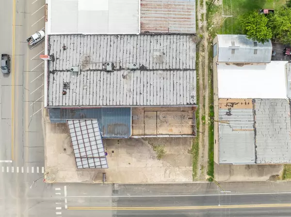 Itasca, TX 76055,105 S Hill