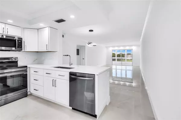 3204 Portofino Pt #B4, Coconut Creek, FL 33066