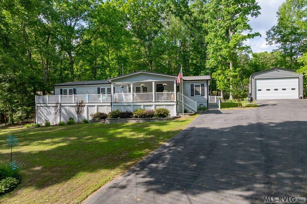 Bracey, VA 23919,19 Beechwood Dr