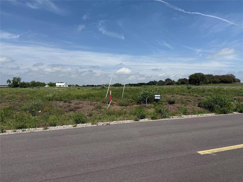 Lipan, TX 76462,208 Yawney Drive