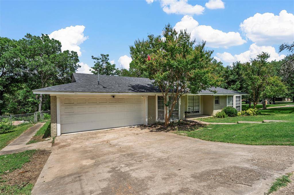 Woodway, TX 76712,431 Brookwood Drive