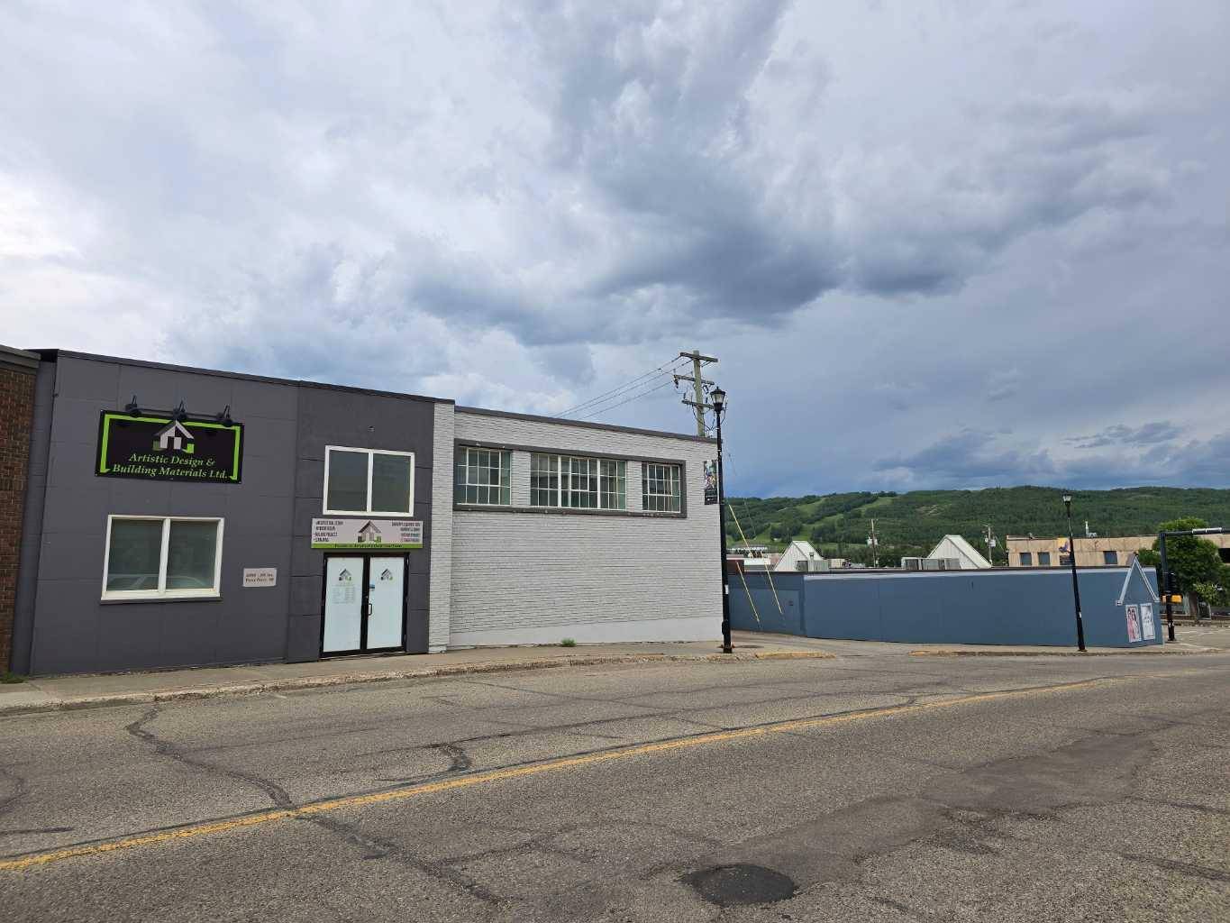 Peace River, AB T8S 2A5,10009 100 AVE