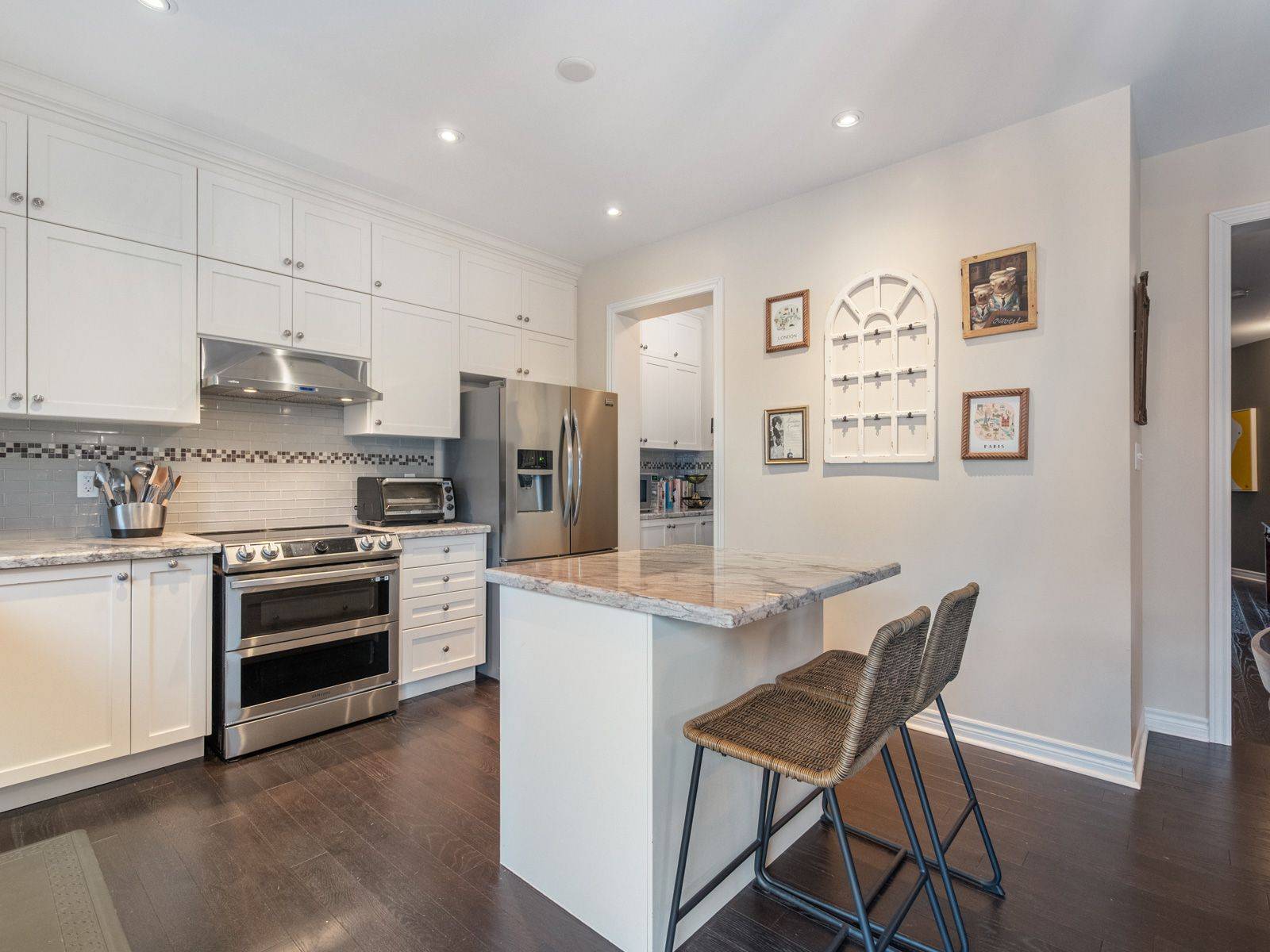 Oshawa, ON L1K 0W2,876 William Lee Ave N/A