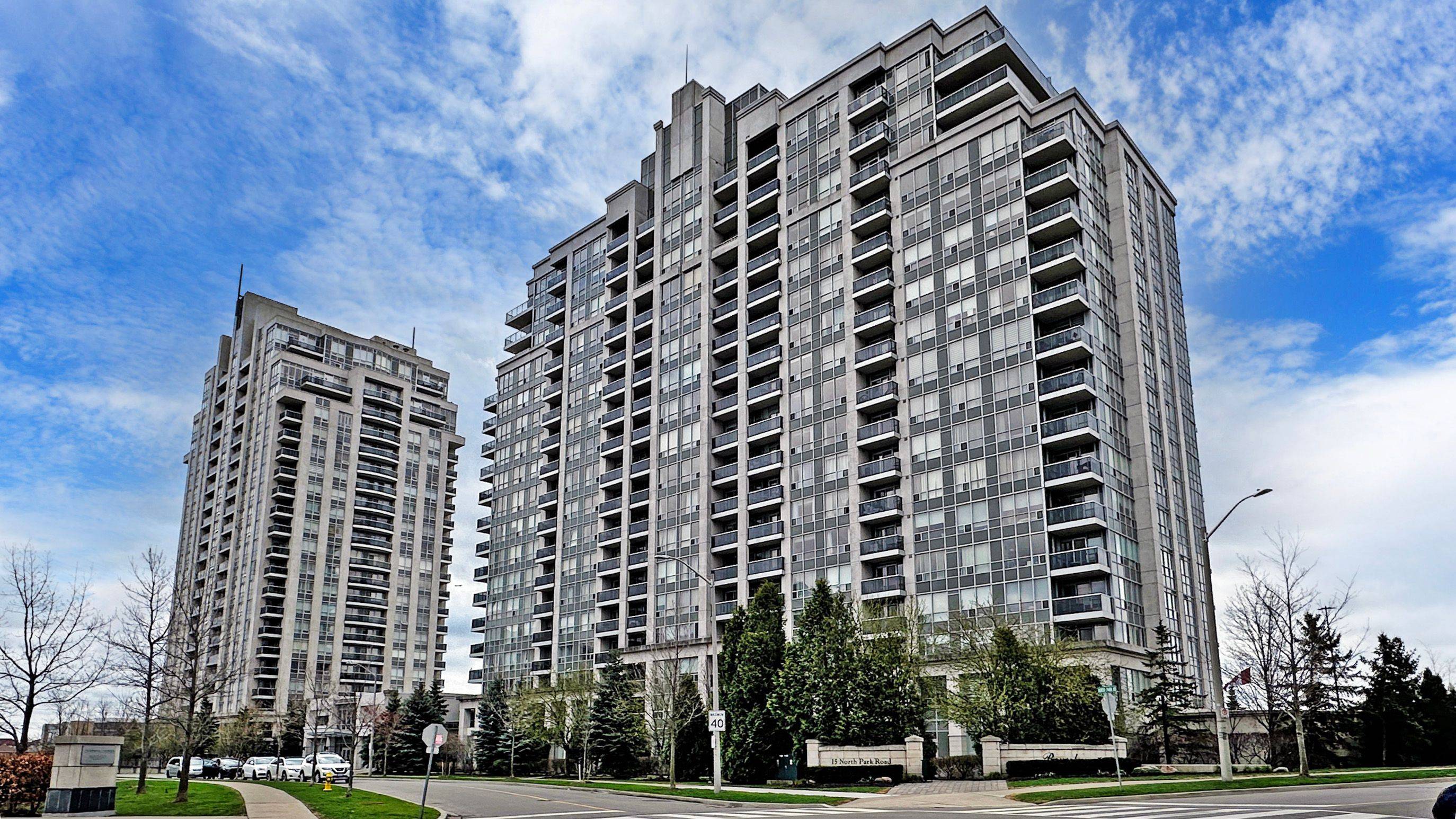 15 North Park RD #911, Vaughan, ON L4J 0A1