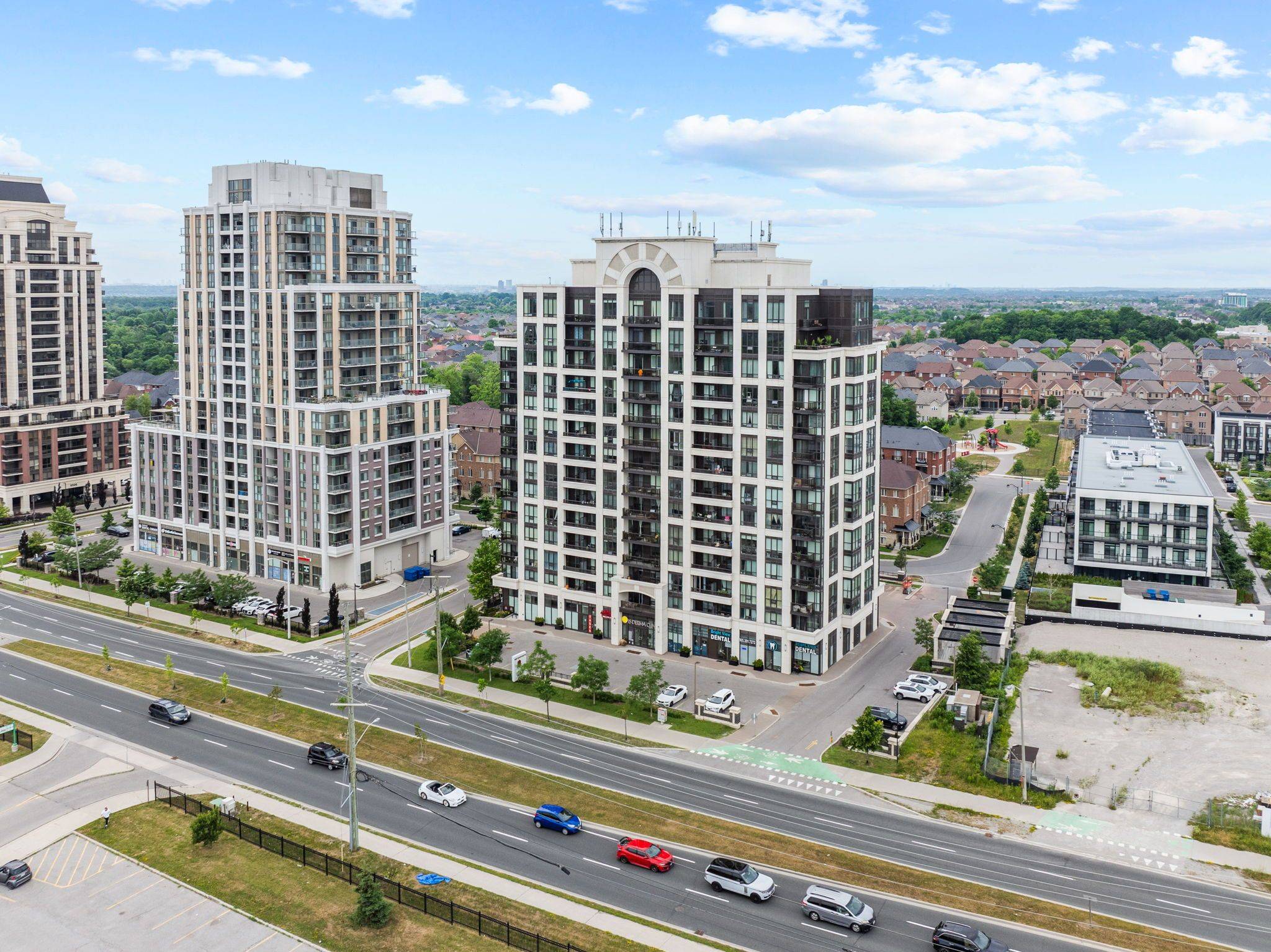 9582 Markham RD #307, Markham, ON L6E 0H8