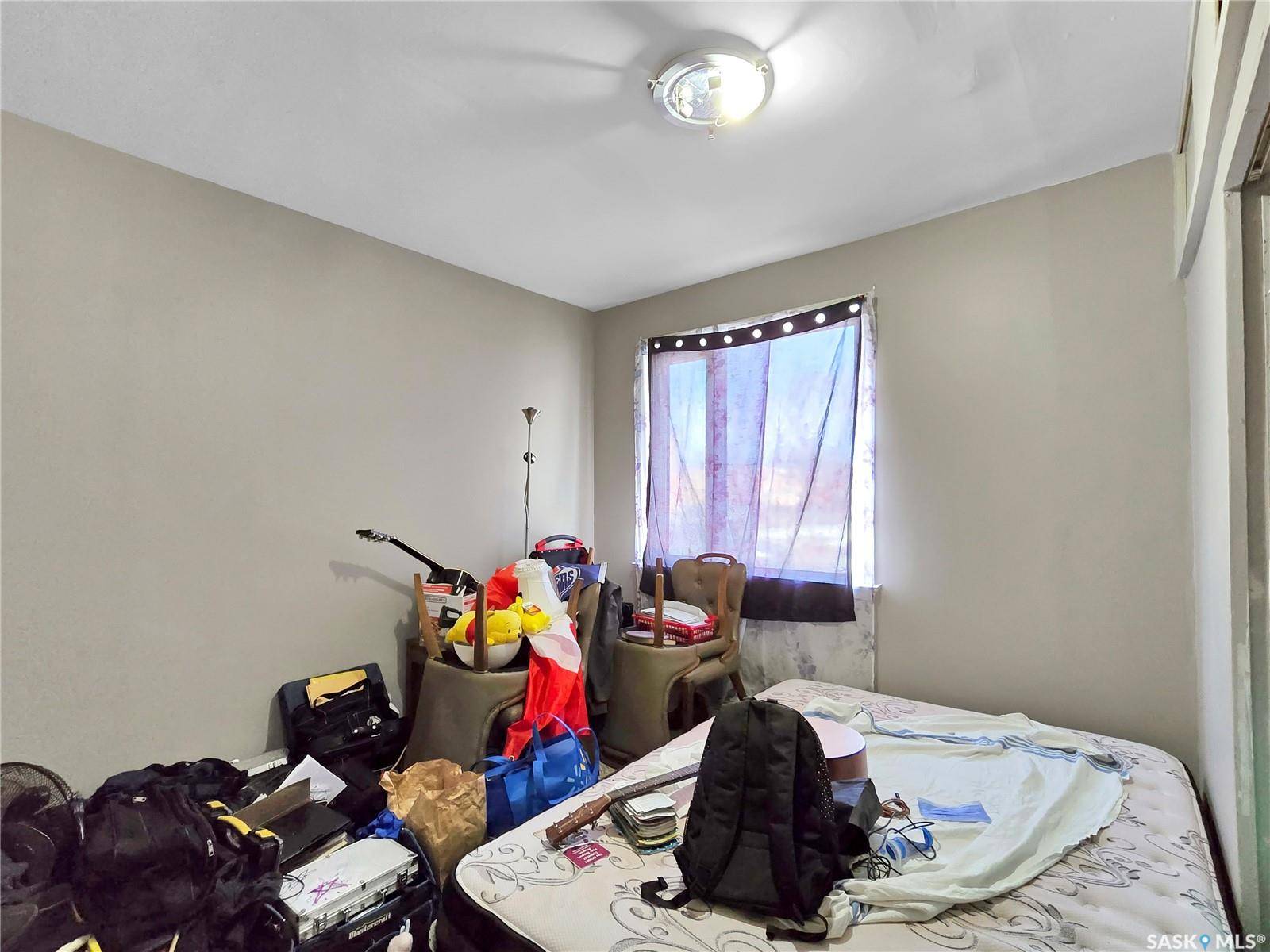 Saskatoon, SK S7M 1R8,203 U AVENUE S