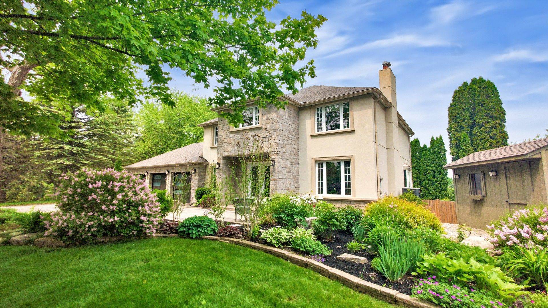 Caledon, ON L7E 0A2,10 Walton DR
