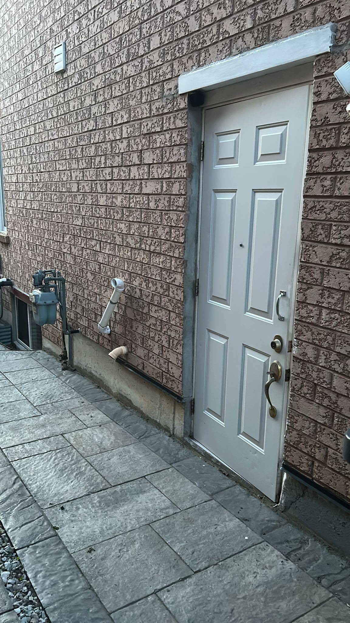 Mississauga, ON L5V 2N4,1123 Foxglove PL