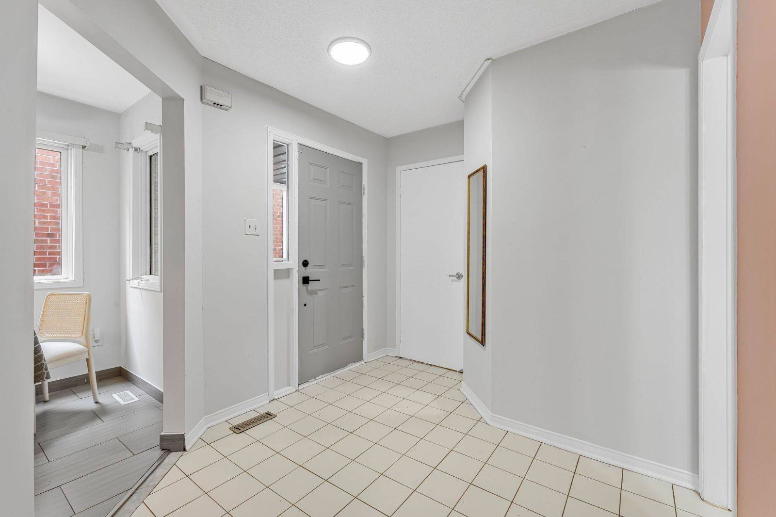 Mississauga, ON L4Z 3R1,5547 Cortina CRES