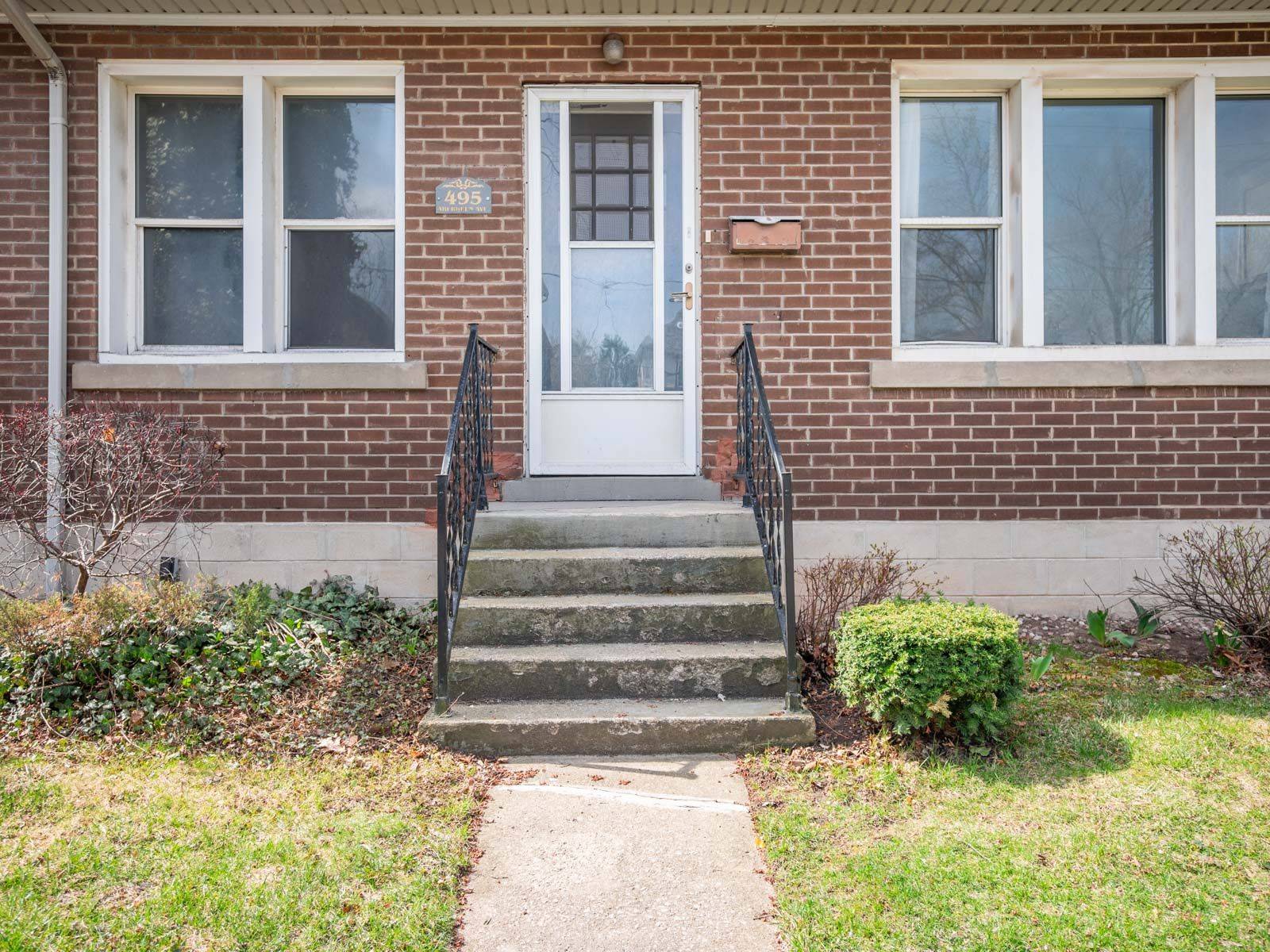 Hamilton, ON L8P 2S5,495 Aberdeen AVE