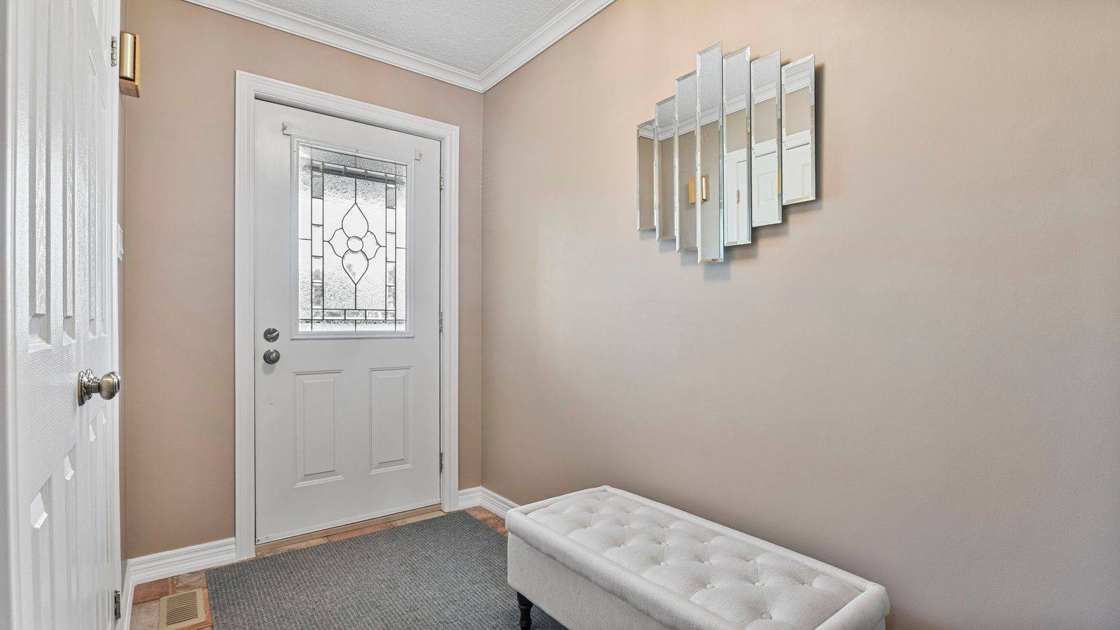 West Lincoln, ON N0A 1C0,703 BROMAN CT