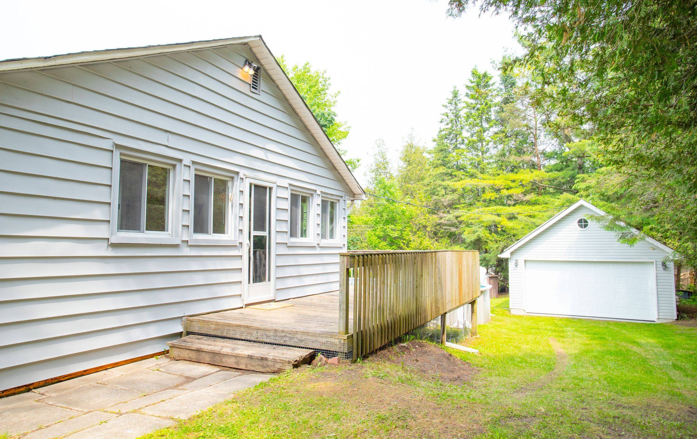 Kawartha Lakes, ON K0L 2W0,66 Cowans CRES