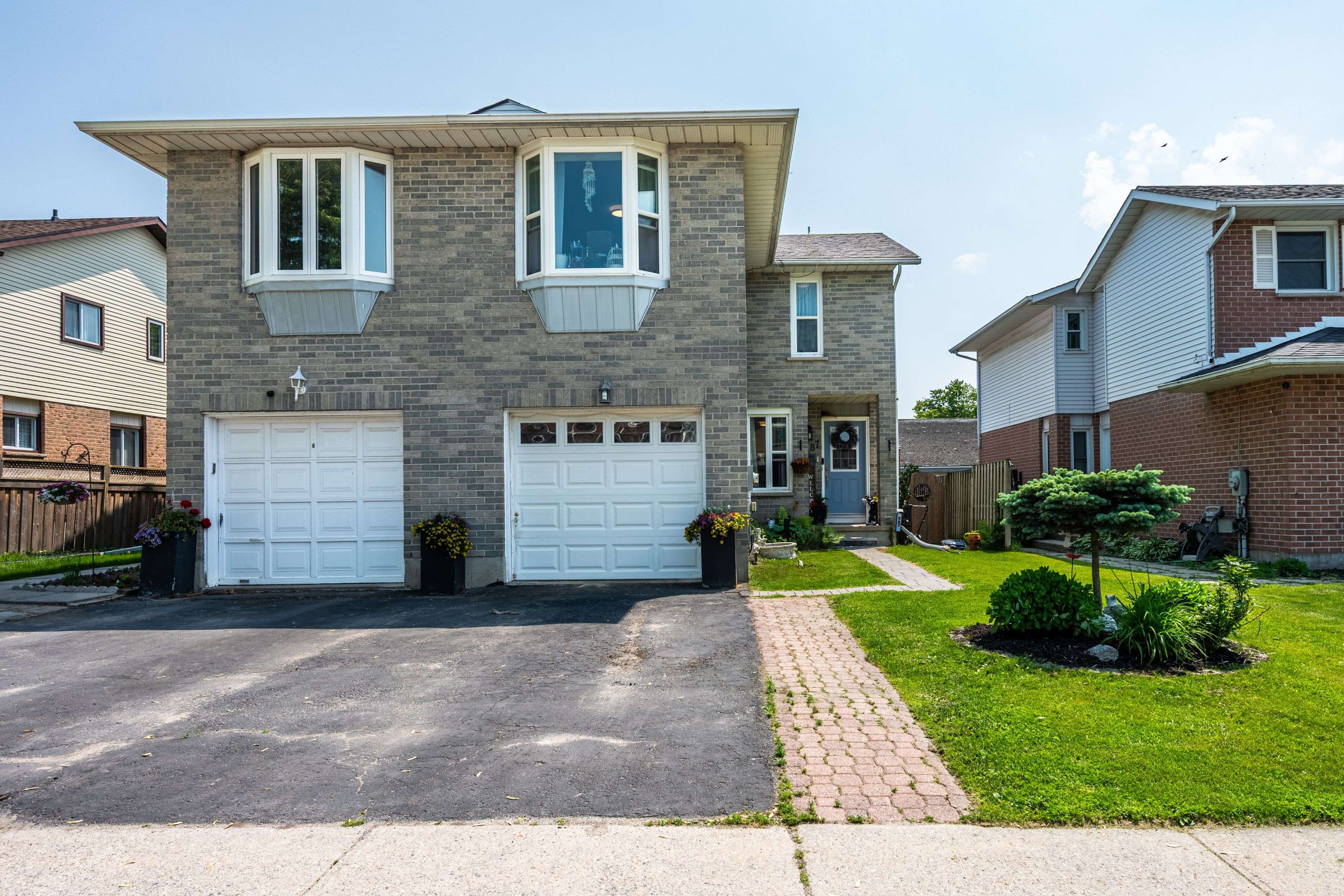 Kingston, ON K7M 7Y4,587 Davis DR