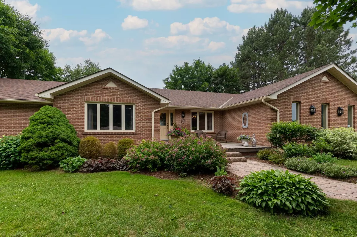 Caledon, ON L7E 3R9,10989 Halls Lake Side Road