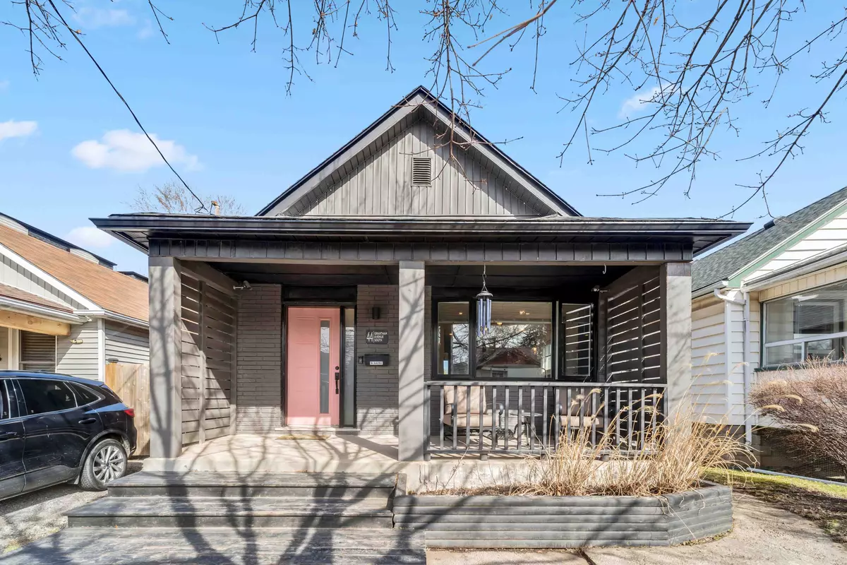 St. Catharines, ON L2P 3B4,44 Grantham AVE S