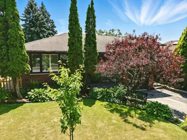 Whitby, ON L1N 2E3,11 Bellwood DR