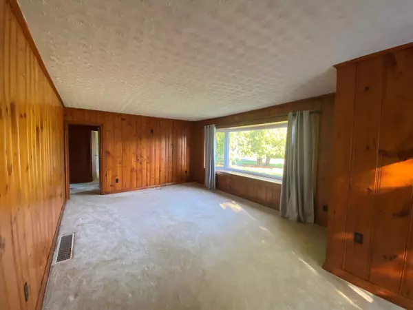 East Gwillimbury, ON L0G 1V0,25 Sharon BLVD