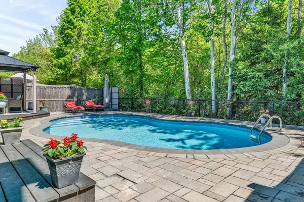 273 Duskywing WAY, Oakville, ON L6L 6X5