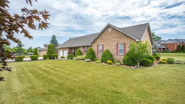 West Lincoln, ON N0A 1C0,703 BROMAN CT