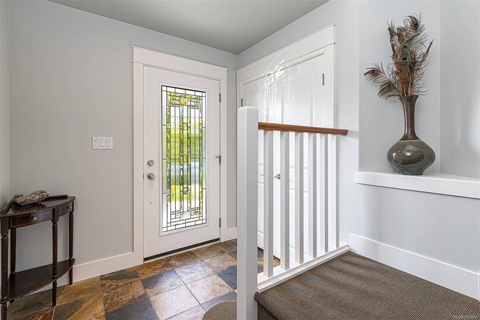 Saanich, BC V8X 5L1,817 Rogers Way