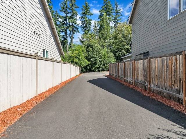 Clackamas, OR 97015,14509 SE FAIRCREST ST