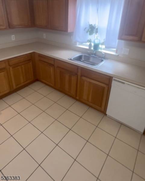 Newark City, NJ 07104,42-44 Chester Ave