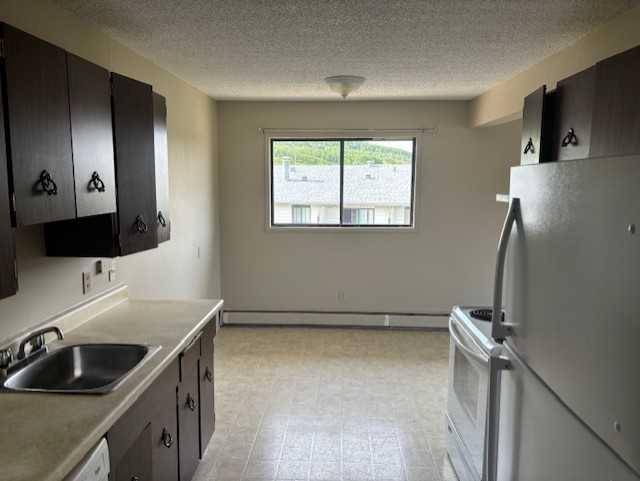 Peace River, AB T8S1C7,7801 98 ST #419