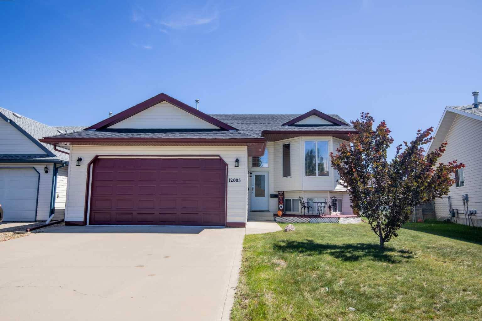 12005 105A ST, Grande Prairie, AB T8V 7N4