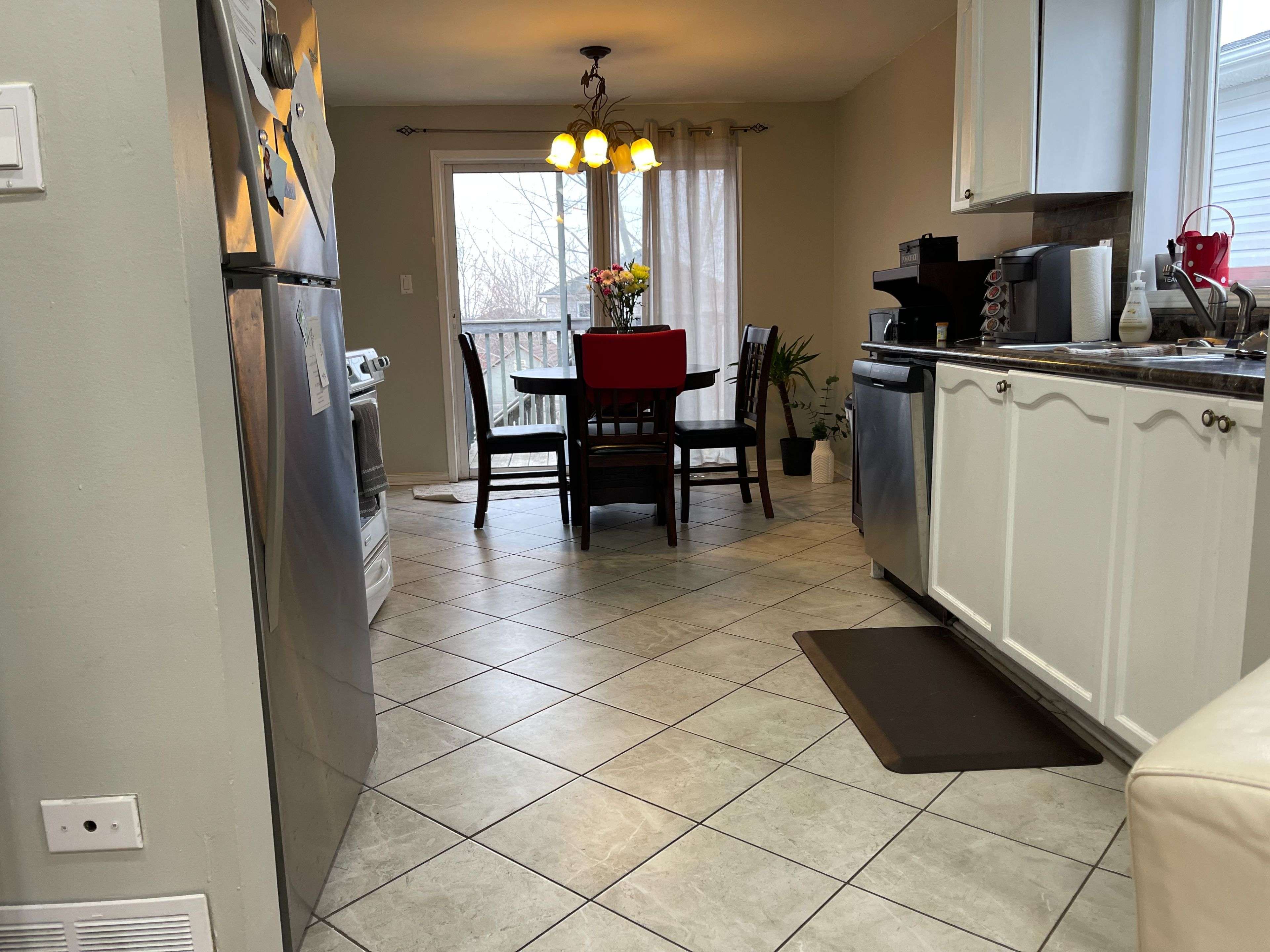 111 Columbia RD, Barrie, ON L4N 8E5